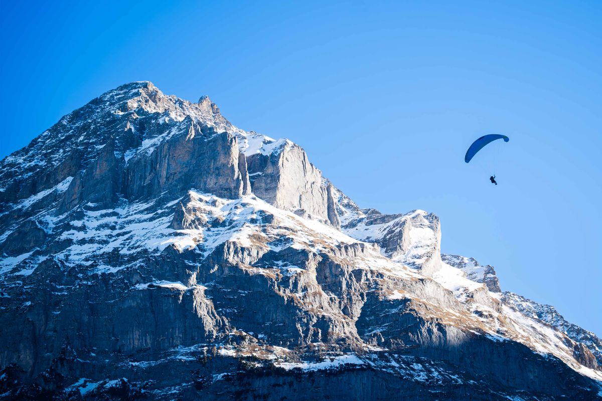 Paragliding